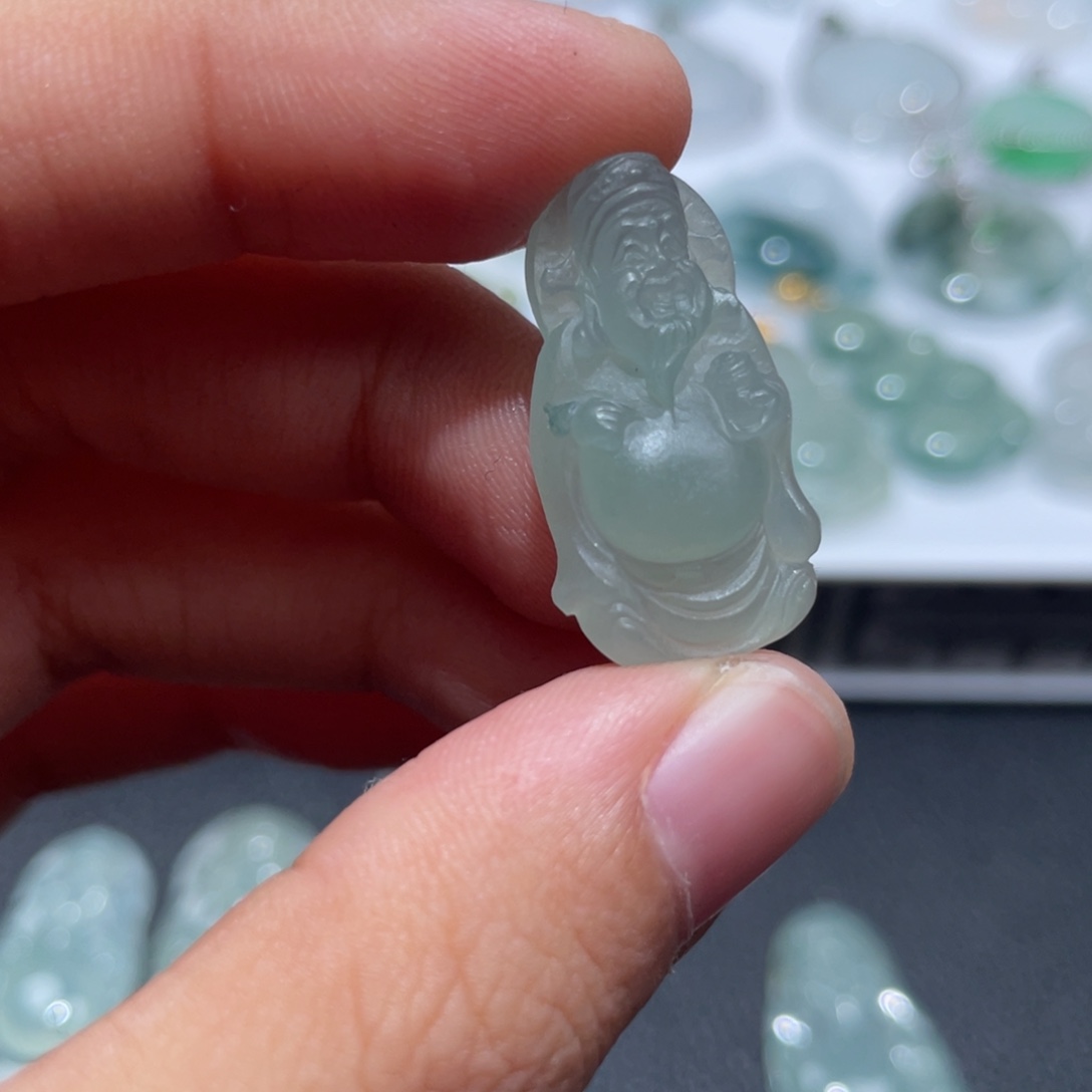 定制翡翠未镶嵌翡翠