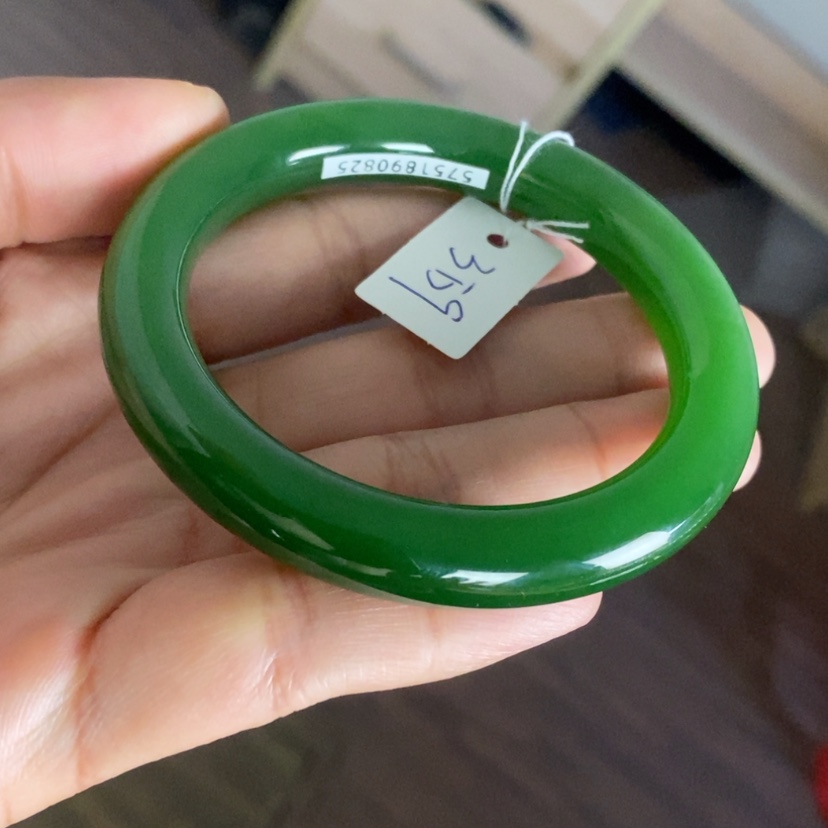 【闪购商品】未镶嵌手镯和田玉（碧玉）