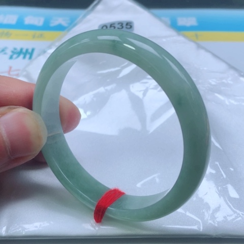 翡翠手镯未镶嵌0535号