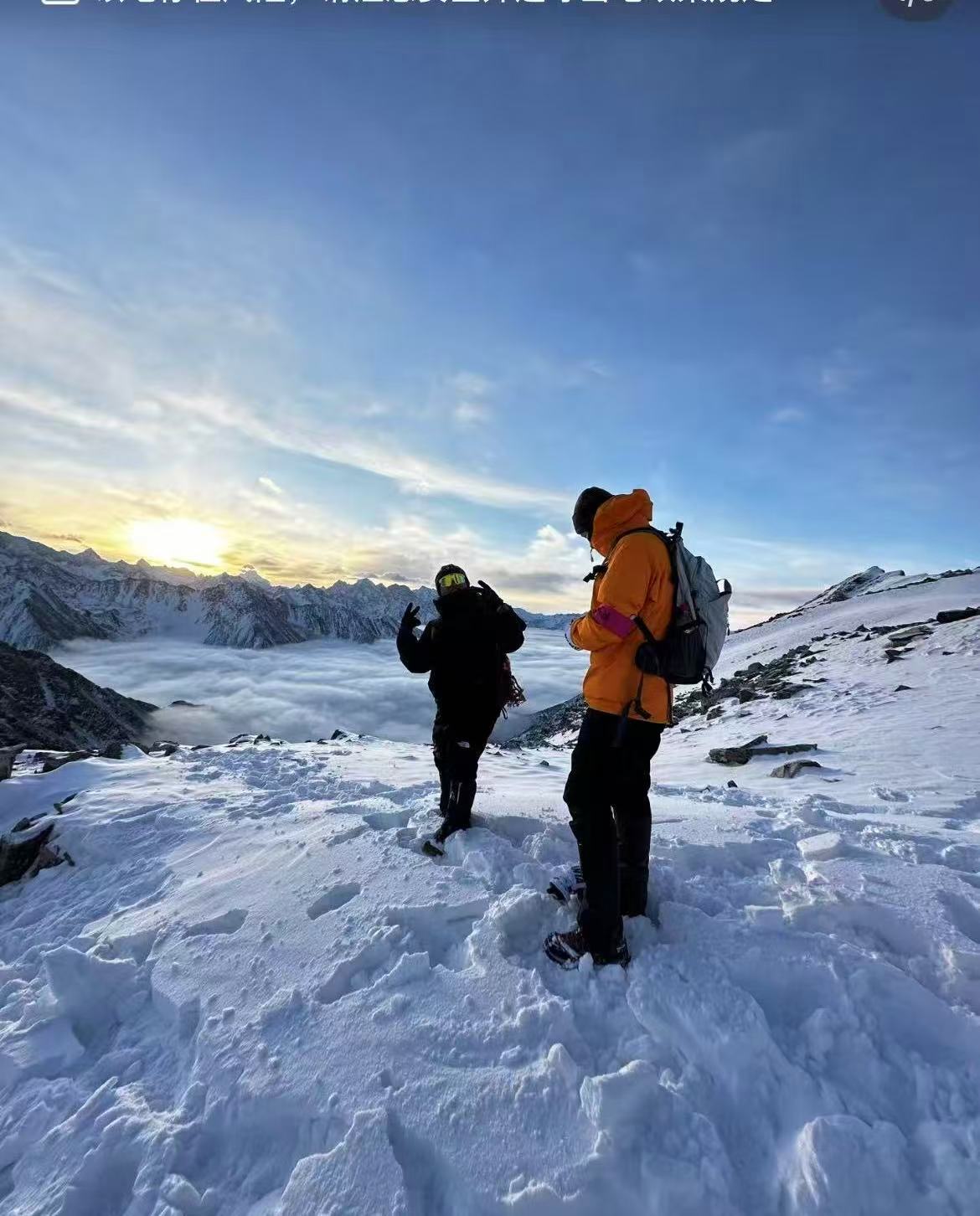 2025户外男款软壳冲锋裤防风防水防寒登山裤