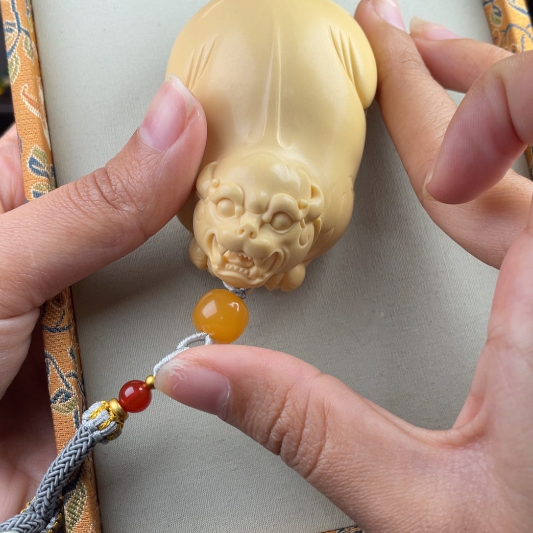 石英质玉（缅黄）手串未镶嵌颢*