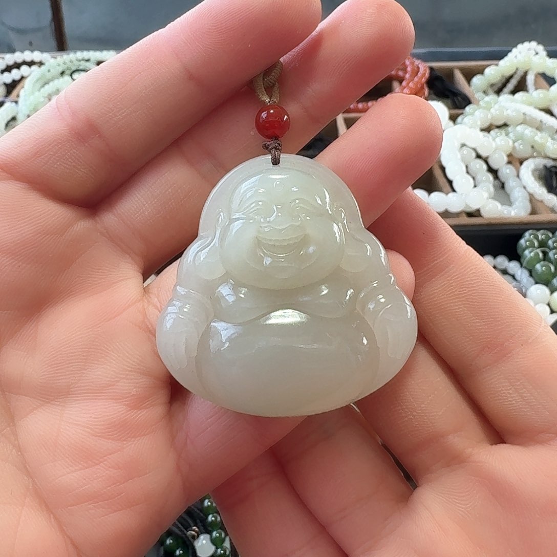 和田玉颈饰未镶嵌