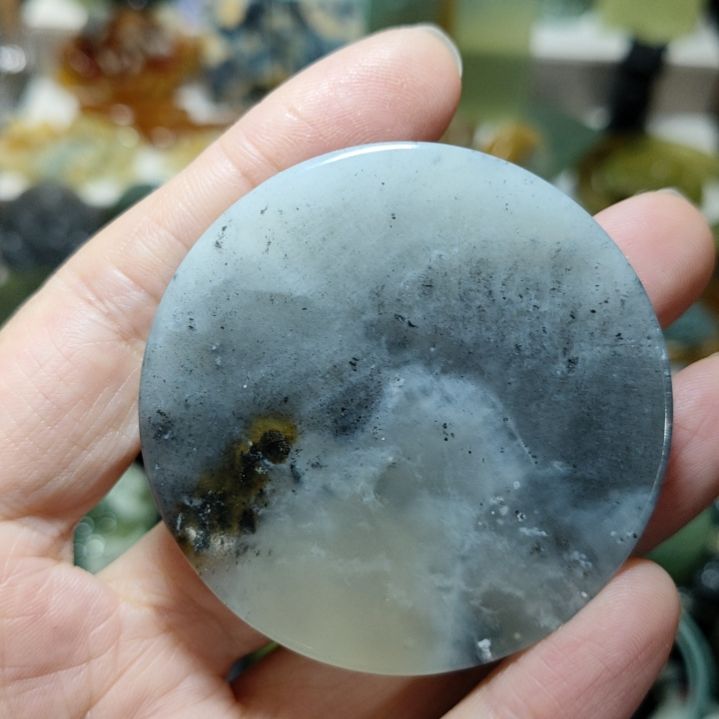 朱***言岫玉未镶嵌挂坠款式