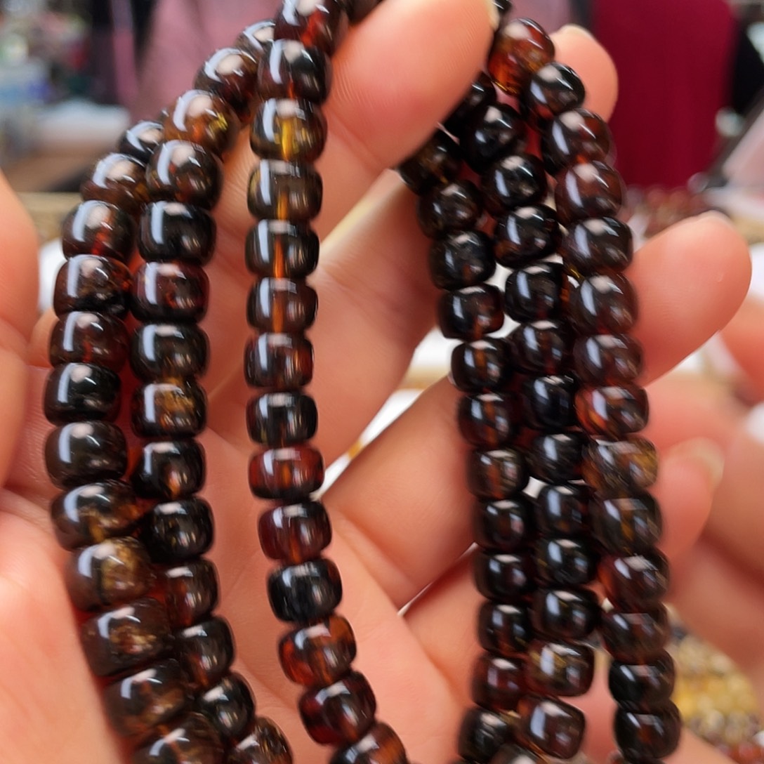 琥珀未镶嵌裸石八90749