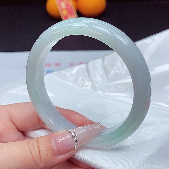 翡翠手镯未镶嵌57.3圈