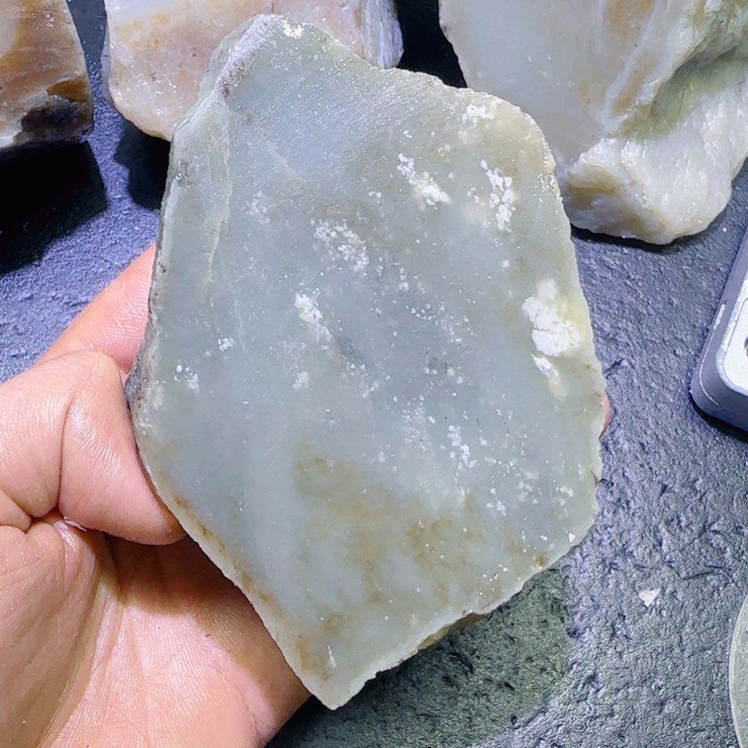 和田玉未镶嵌珠宝半成品