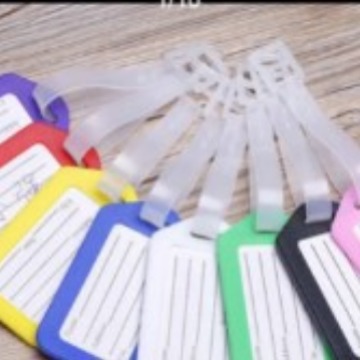 行李箱吊牌旅行箱托运登机牌幼儿园防丢姓名挂牌行李标签牌