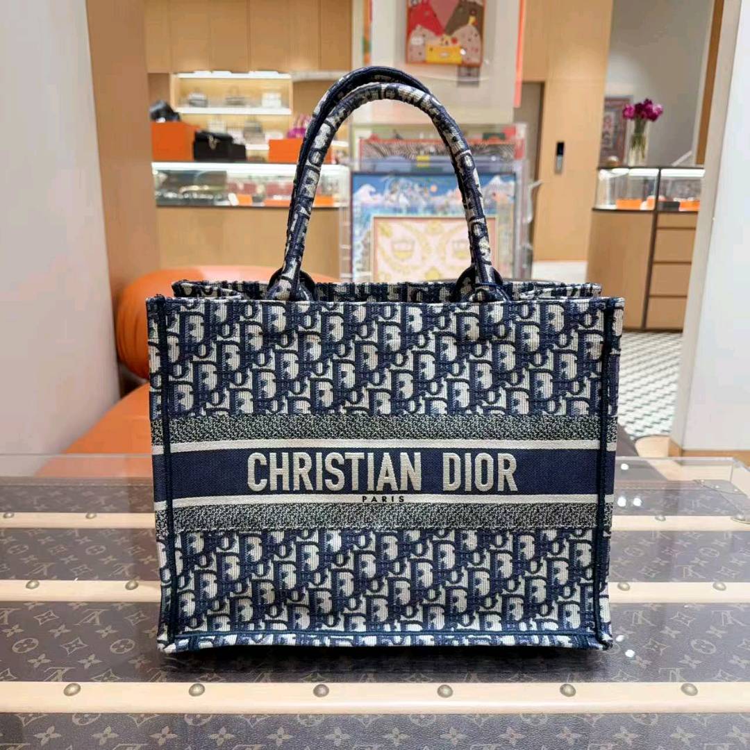 99新 DIOR/迪奥 迪奥 book tote 经典老花 中号托特包 工价25500