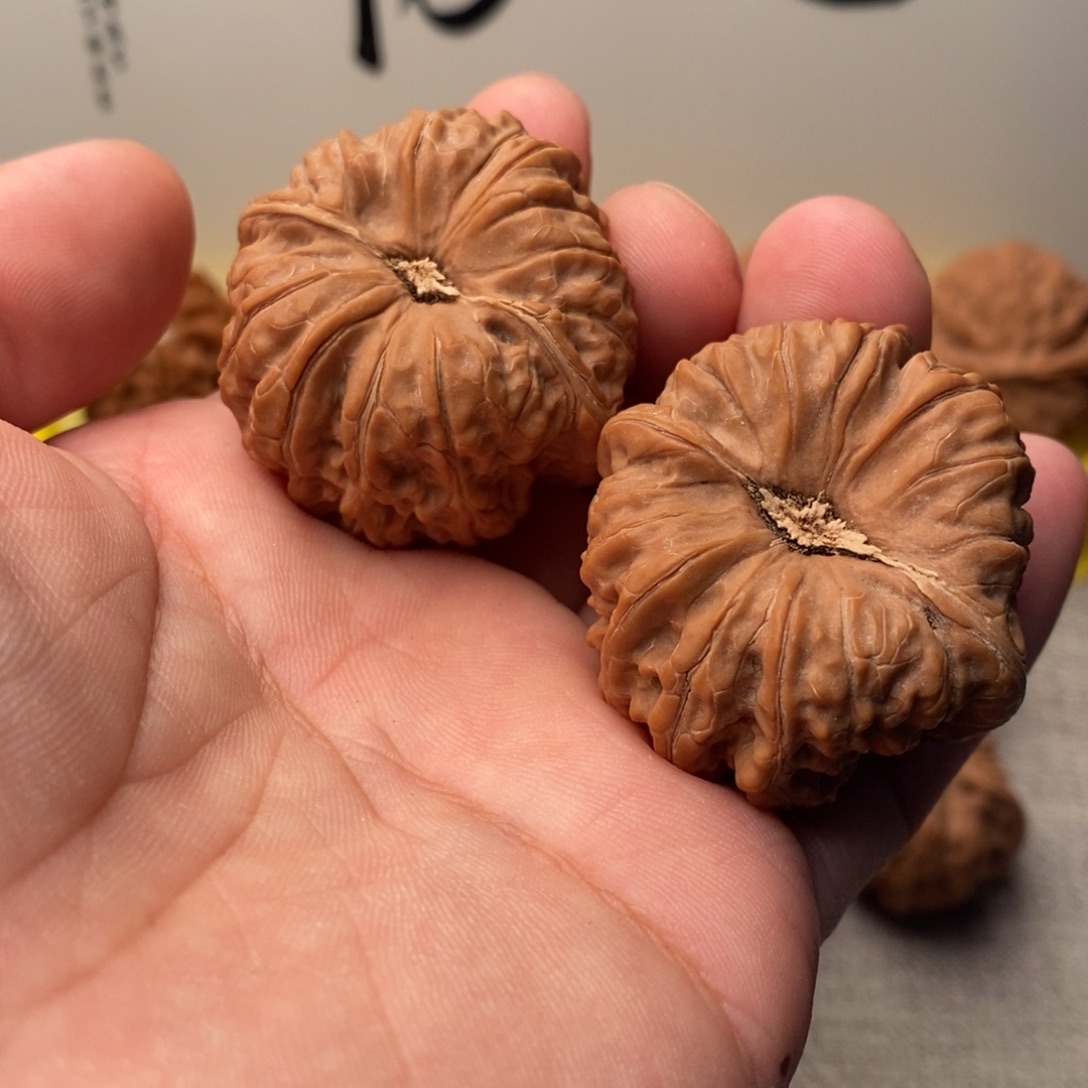 文玩核桃吊坠平谷凹底41