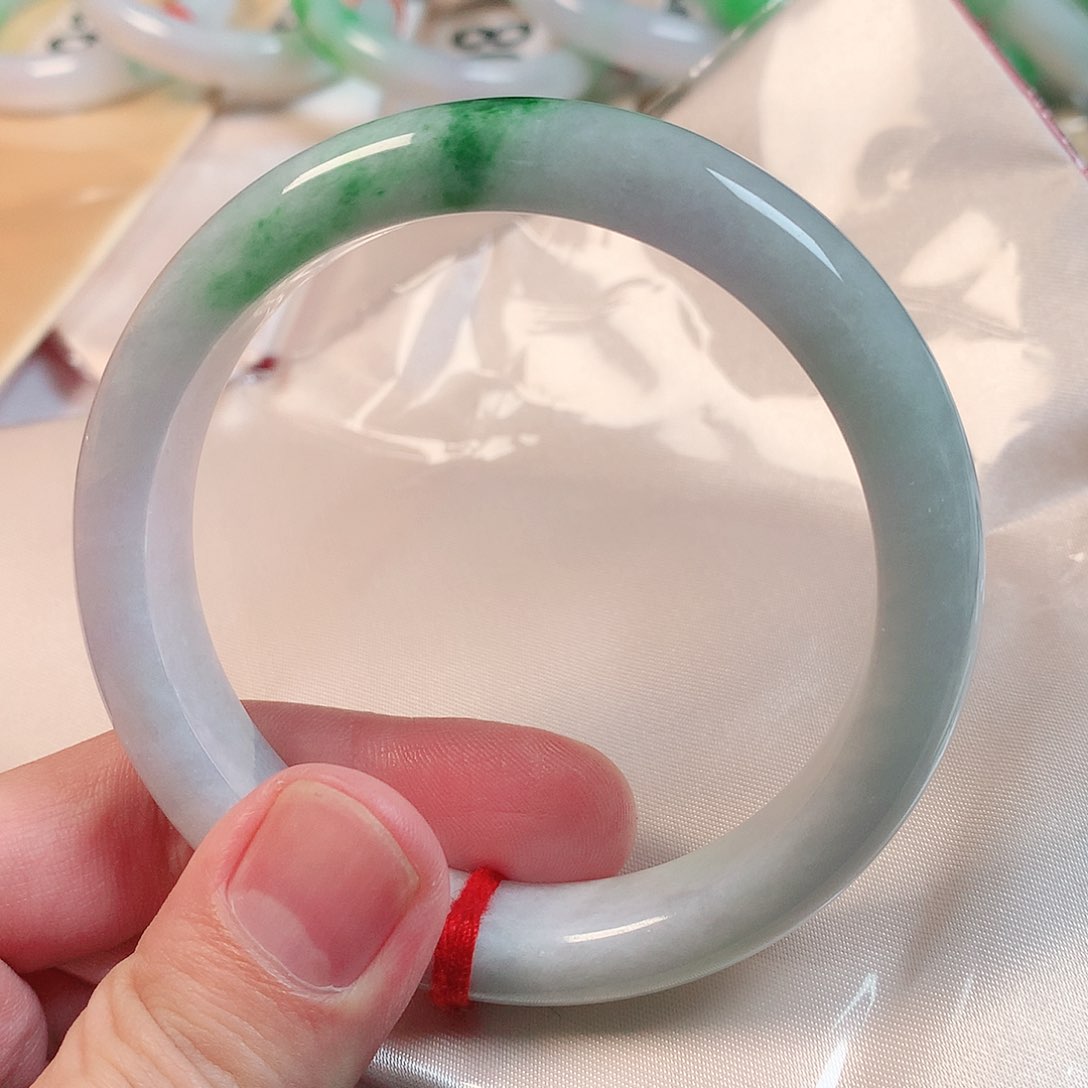 翡翠手镯未镶嵌翡翠手镯1404