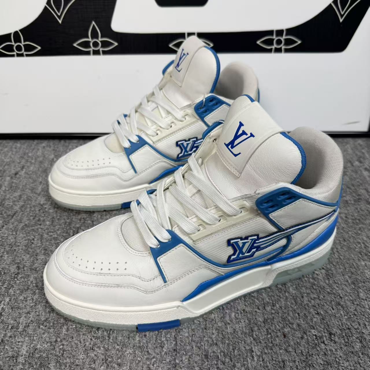 90新 LouisVuitton/路易威登 白蓝trainer板鞋 40欧 lz421