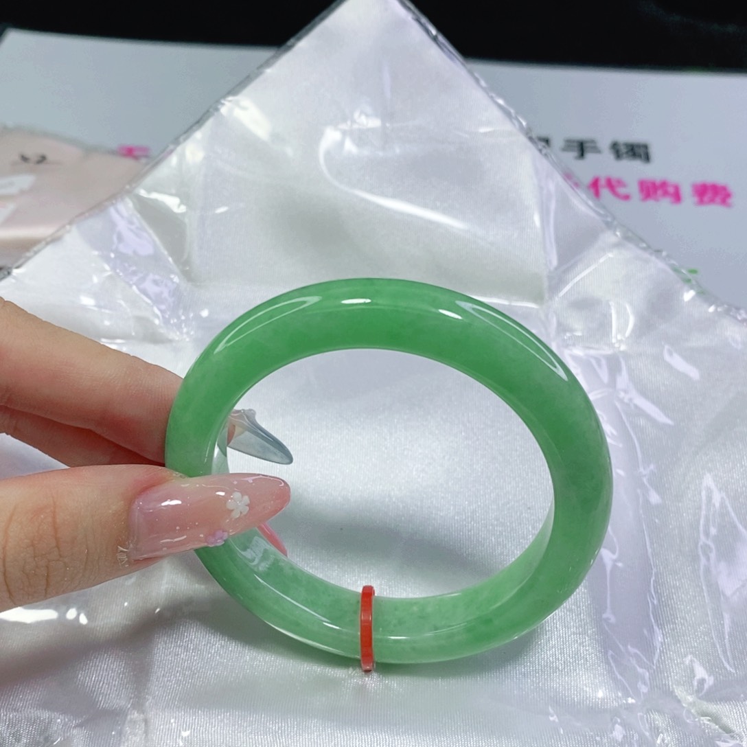 翡翠未镶嵌手镯?****?5050 5181