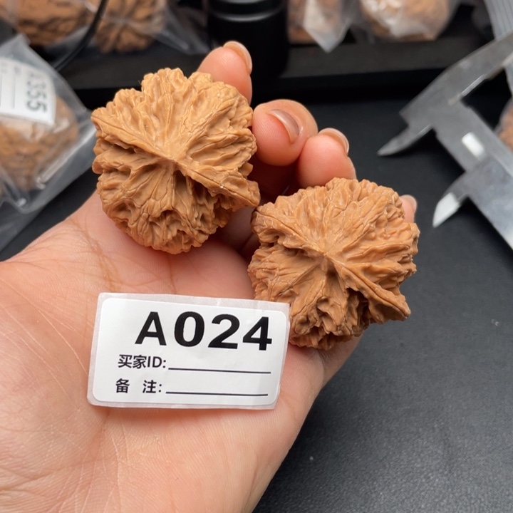 文玩核桃吊坠核桃