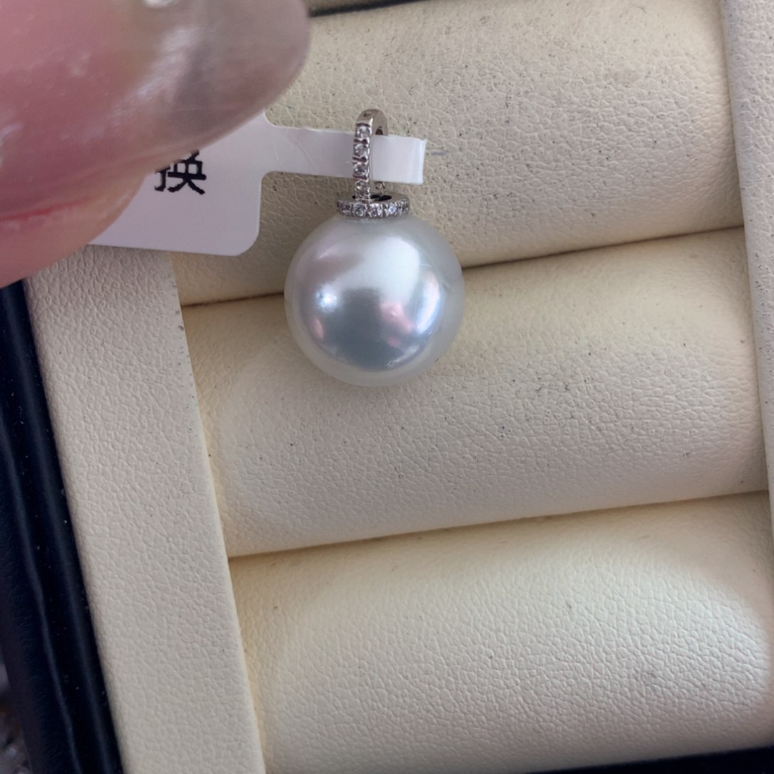 海水珍珠颈饰18K金镶嵌