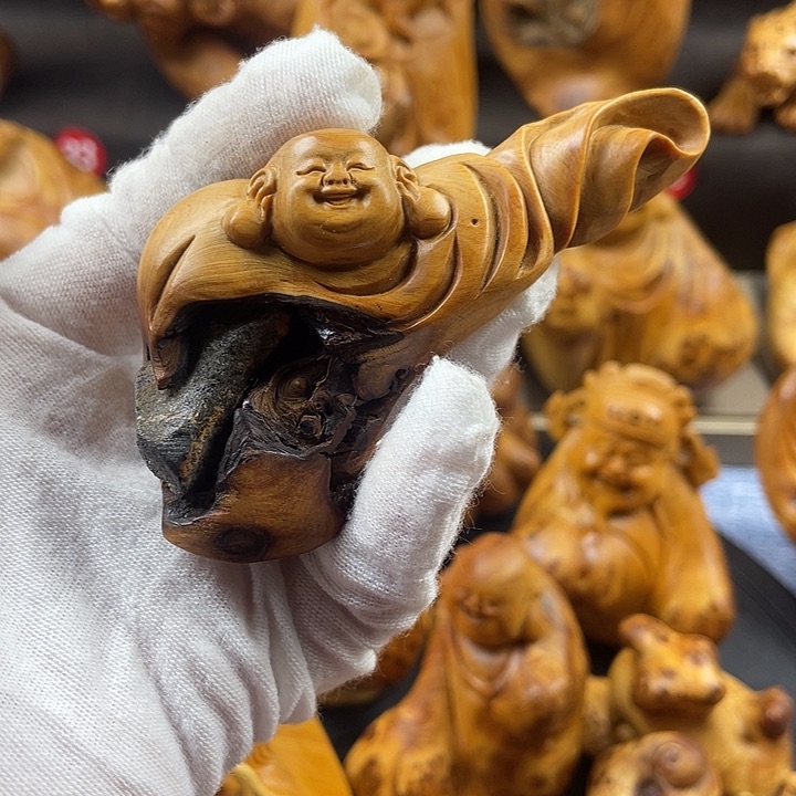 柏木（崖柏）丁**人米勒