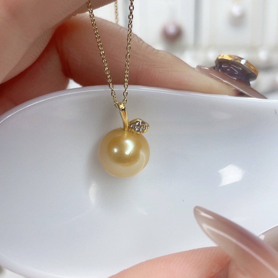 淡水珍珠吊坠(赠链)未镶嵌