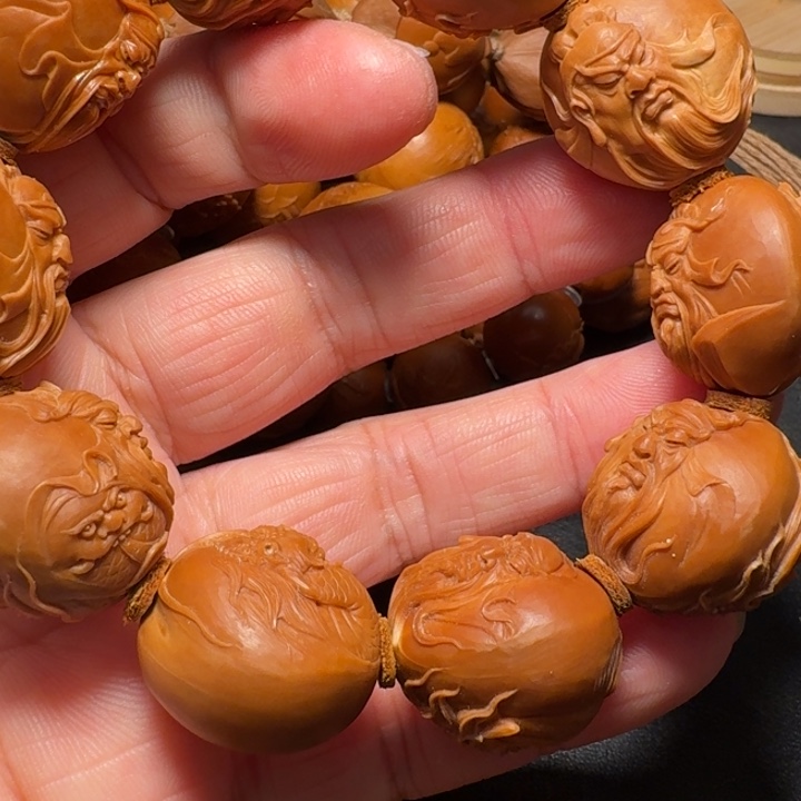 橄榄核手串/手链龙关公