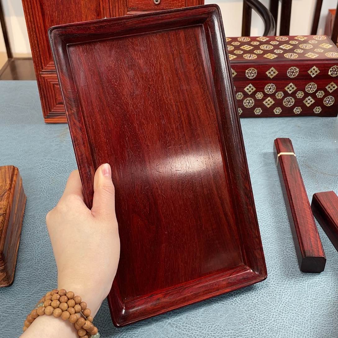 紫檀木类成套家具似**鱼