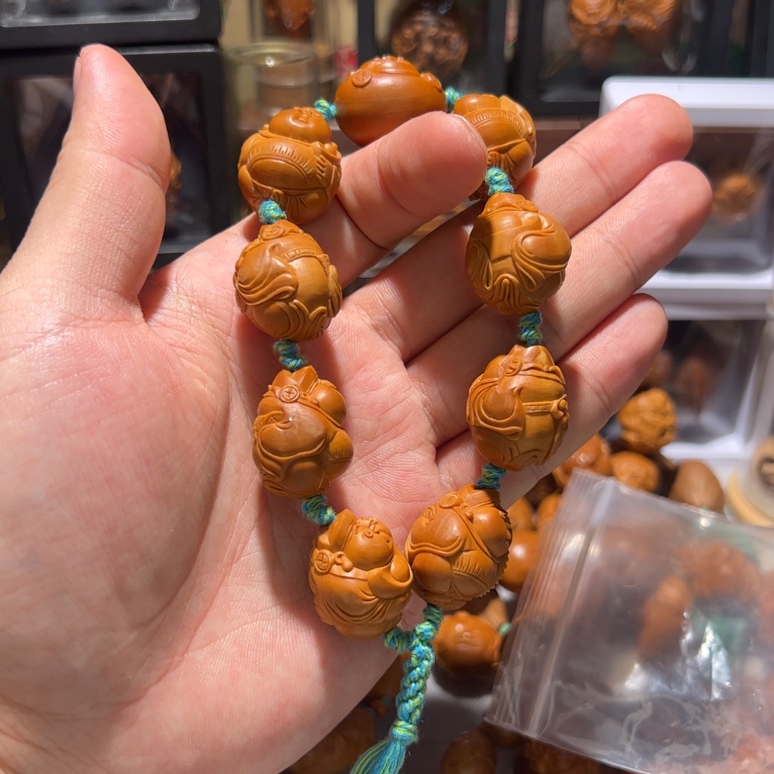 彬****橄榄核手串/手链手工八宝财神