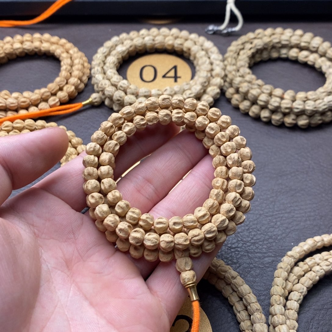 柏香籽/百香籽吊坠一***丶