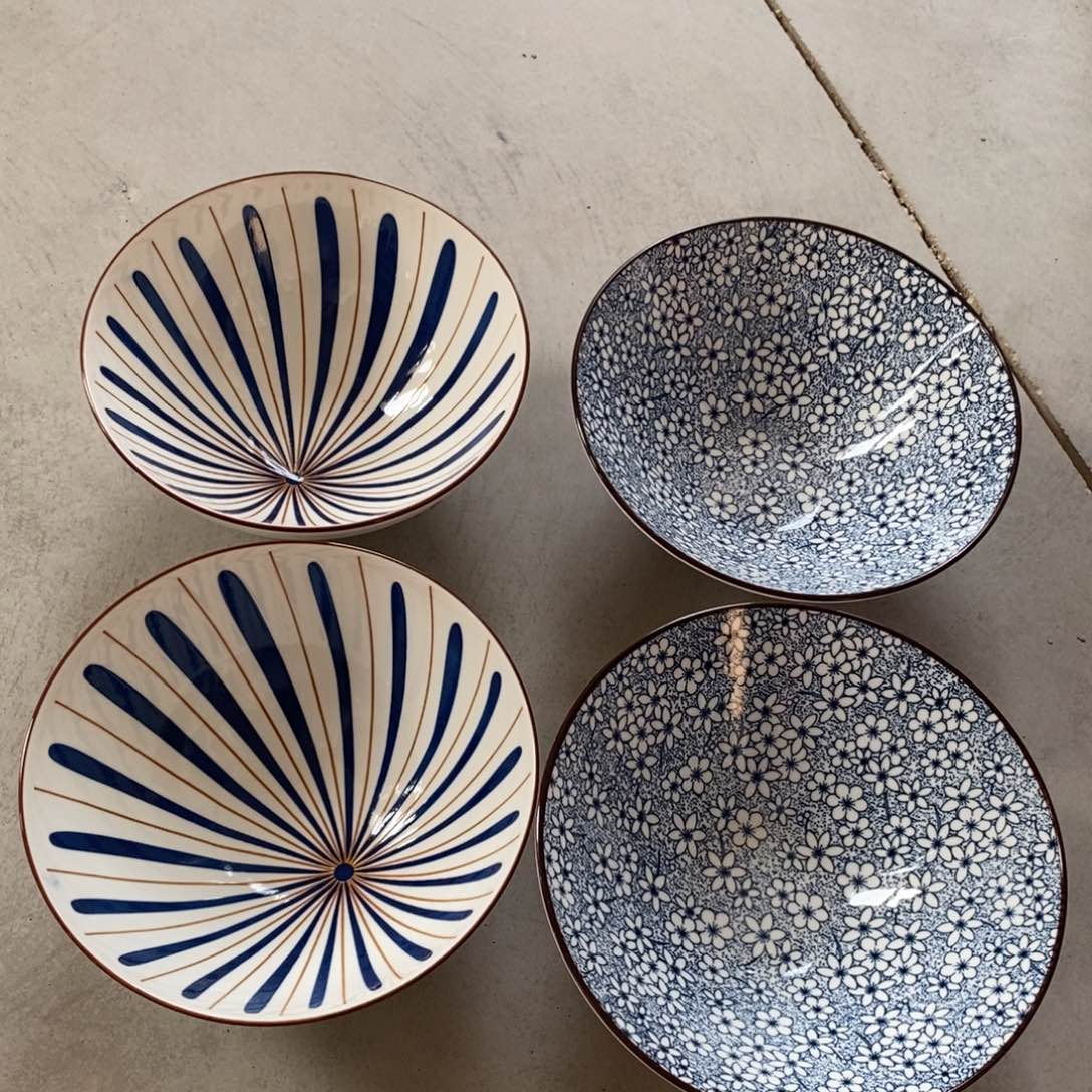 瓷两个碎花  条纹两个