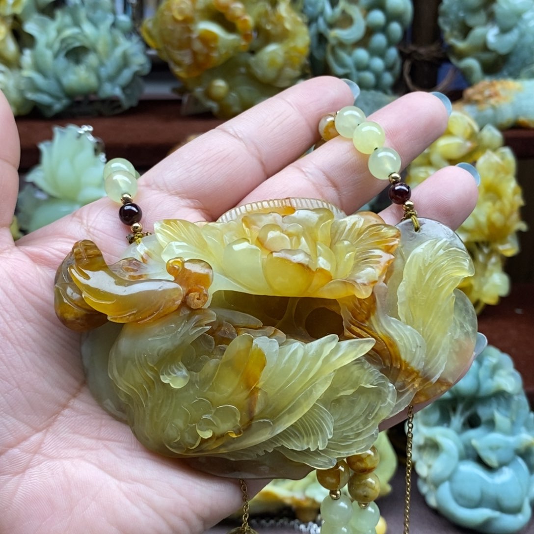 蛇纹石玉颈饰未镶嵌@****）