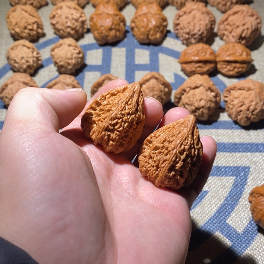 文玩核桃把件塔尖