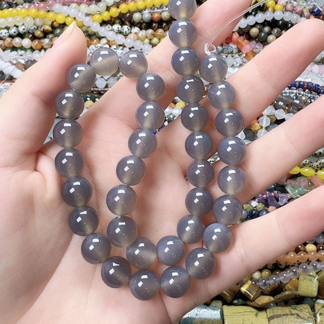 小***骨玛瑙/玉髓未镶嵌珠宝半成品卡10灰玛瑙一条