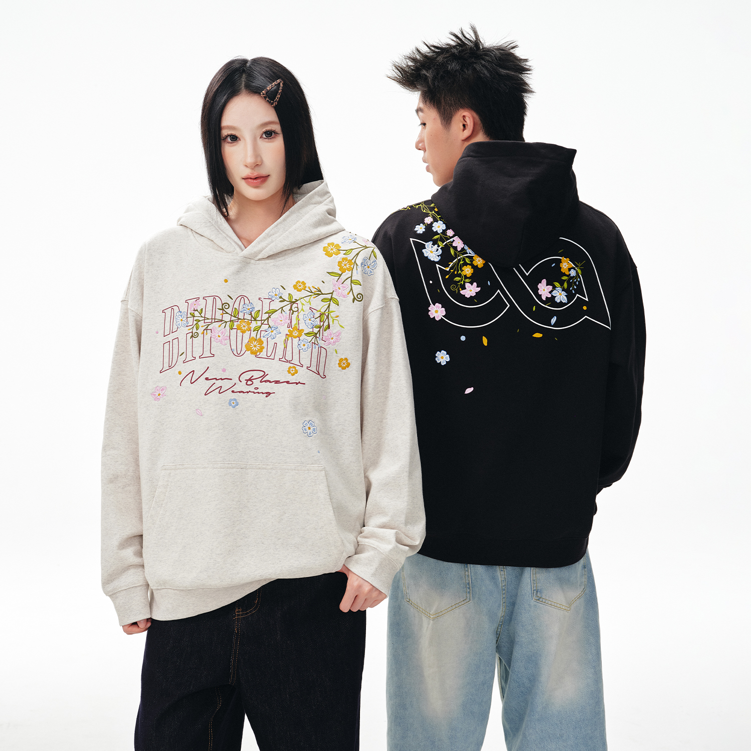 BIPOLAR断字色彩花卉刺绣秋冬时尚百搭潮流美式连帽卫衣  18C578