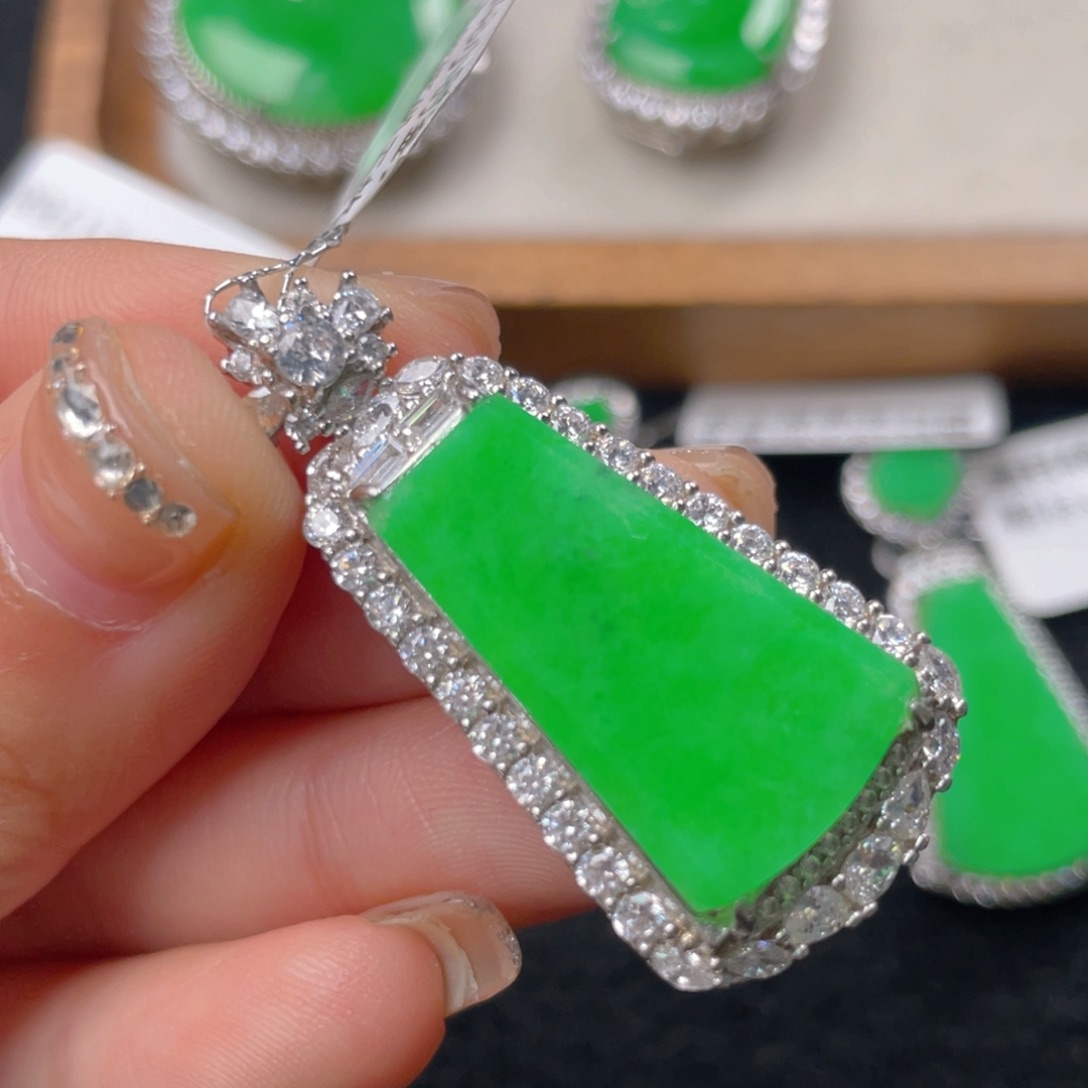 翡翠颈饰银S925镶嵌b b n n n