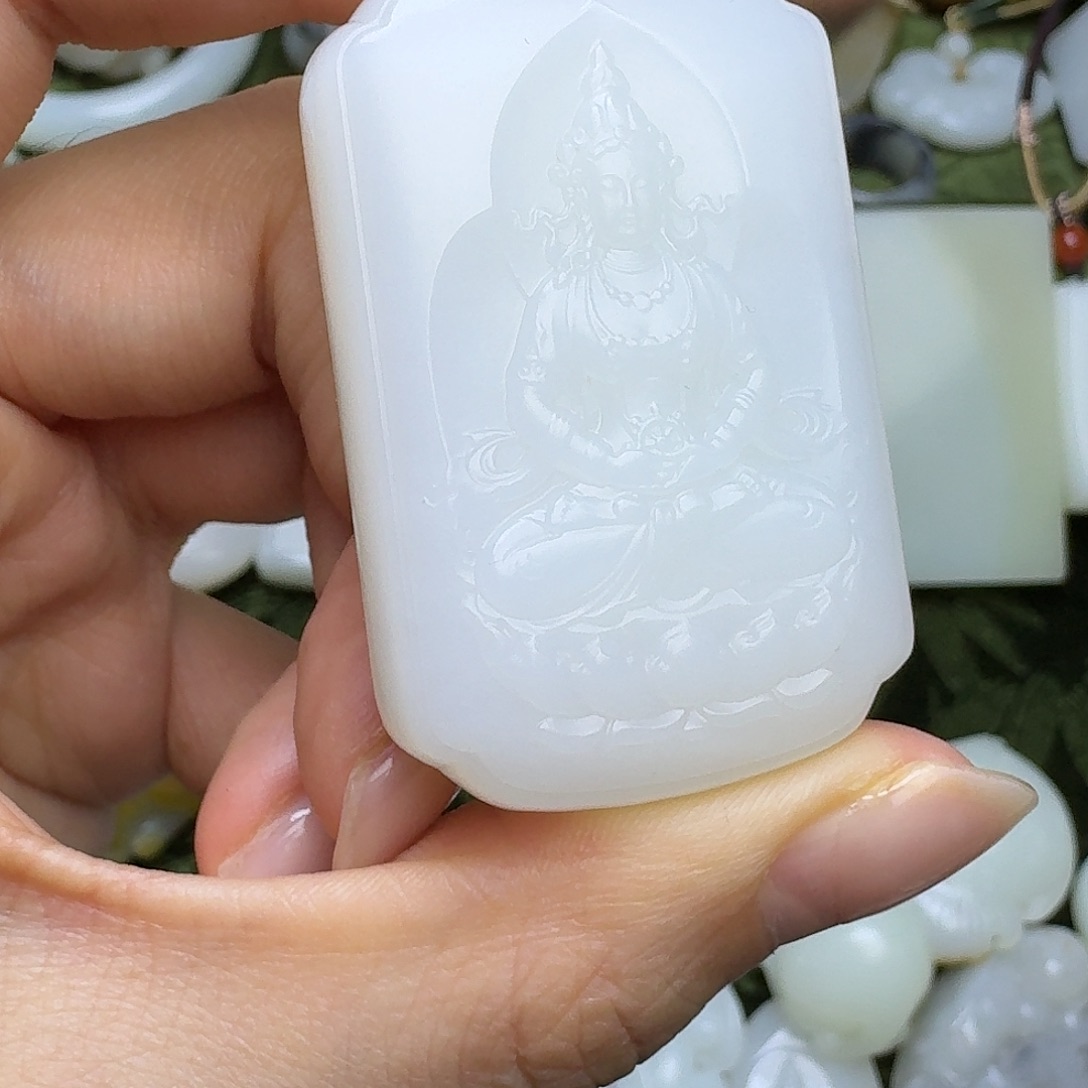 和田玉颈饰未镶嵌