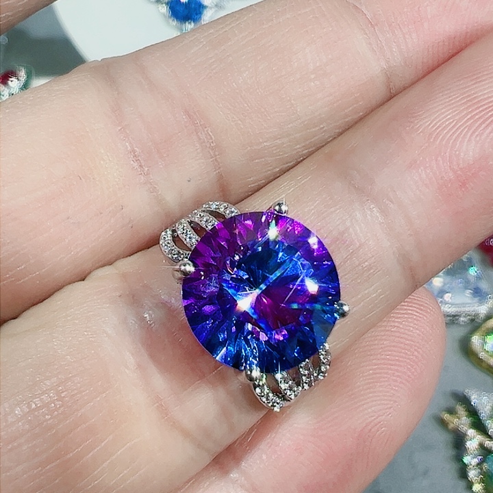 红宝石颈饰未镶嵌