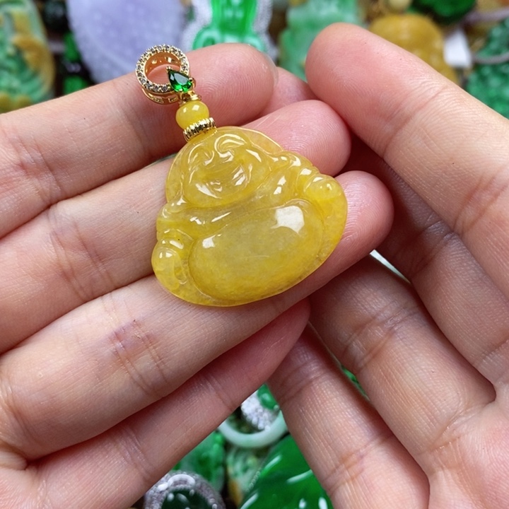 翡翠未镶嵌吊坠(赠链)