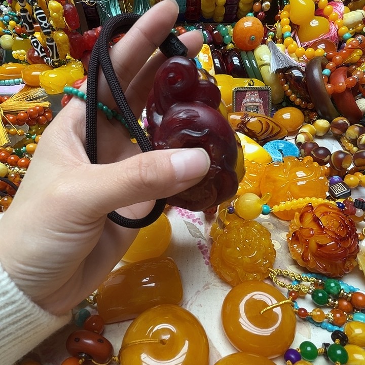 树脂制品2531九尾狐手把件
