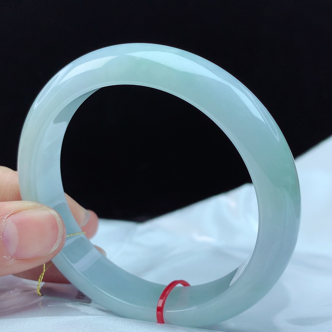 翡翠手镯未镶嵌58圈2100