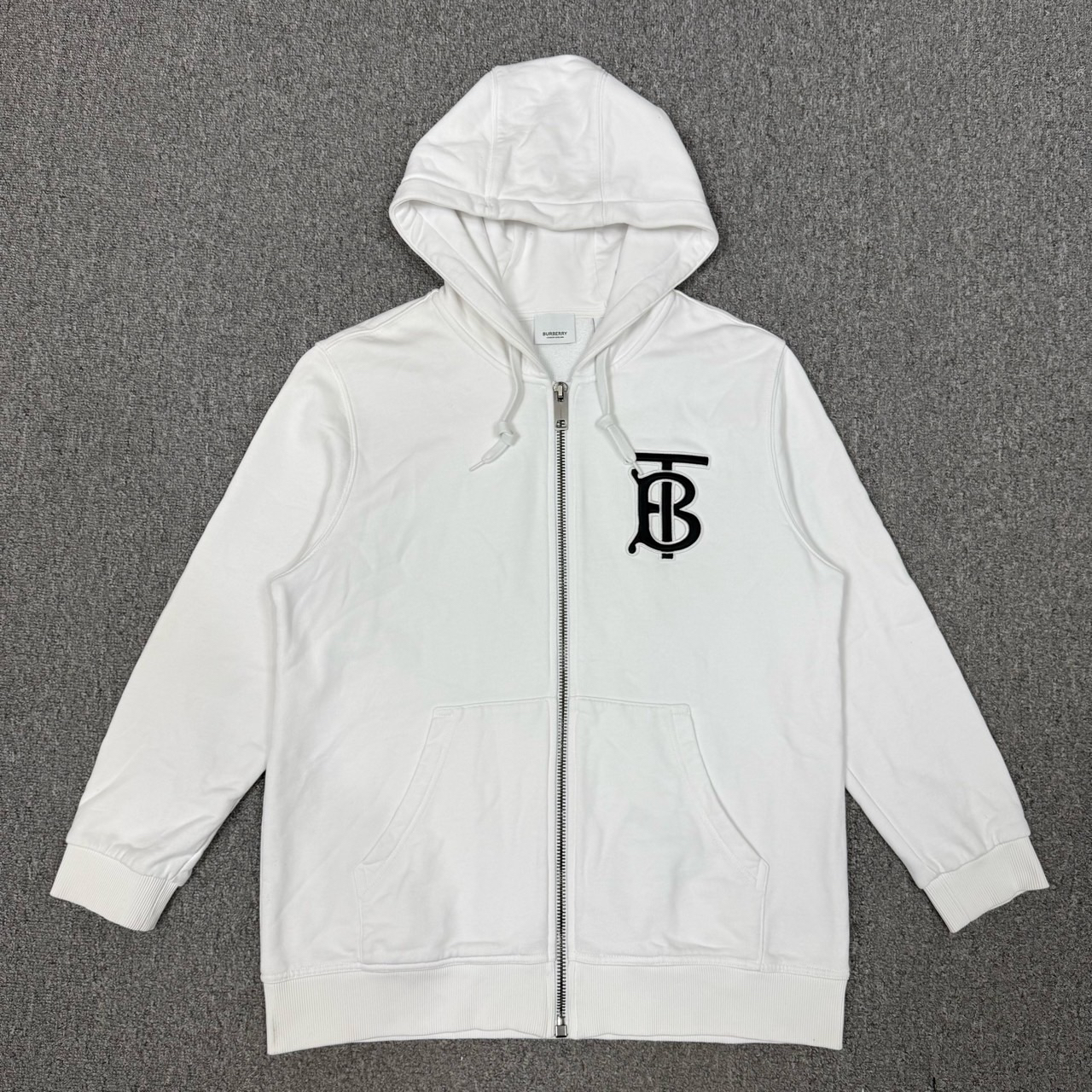 99新 BURBERRY/博柏利 12852636 白色TB徽标拉链帽衫外套 S码