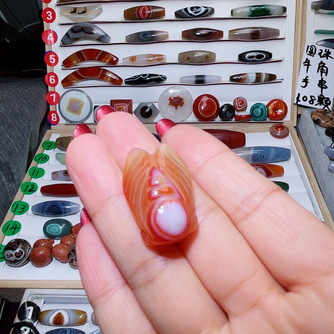 玛瑙/玉髓颈饰未镶嵌