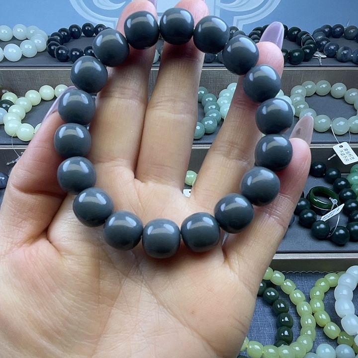 和田玉未镶嵌手链