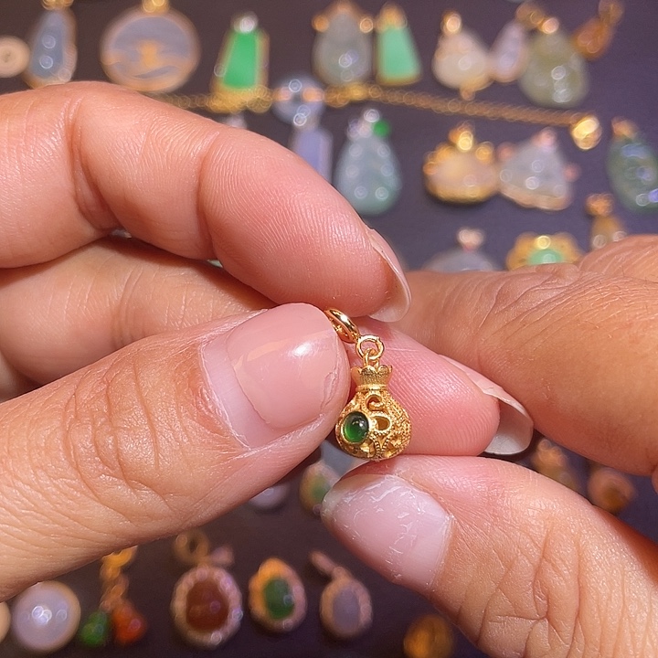 翡翠银S925镶嵌颈饰