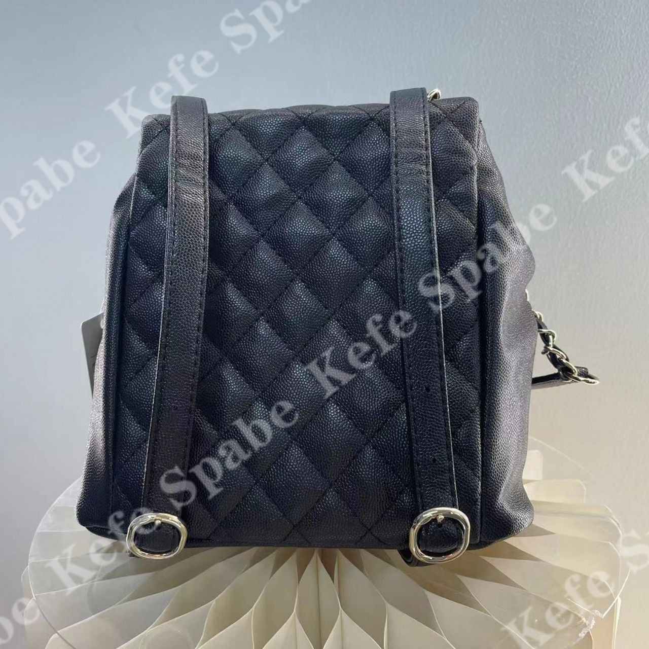 HM016  P25新款黑色小青蛙菱格鱼子酱双肩包-1