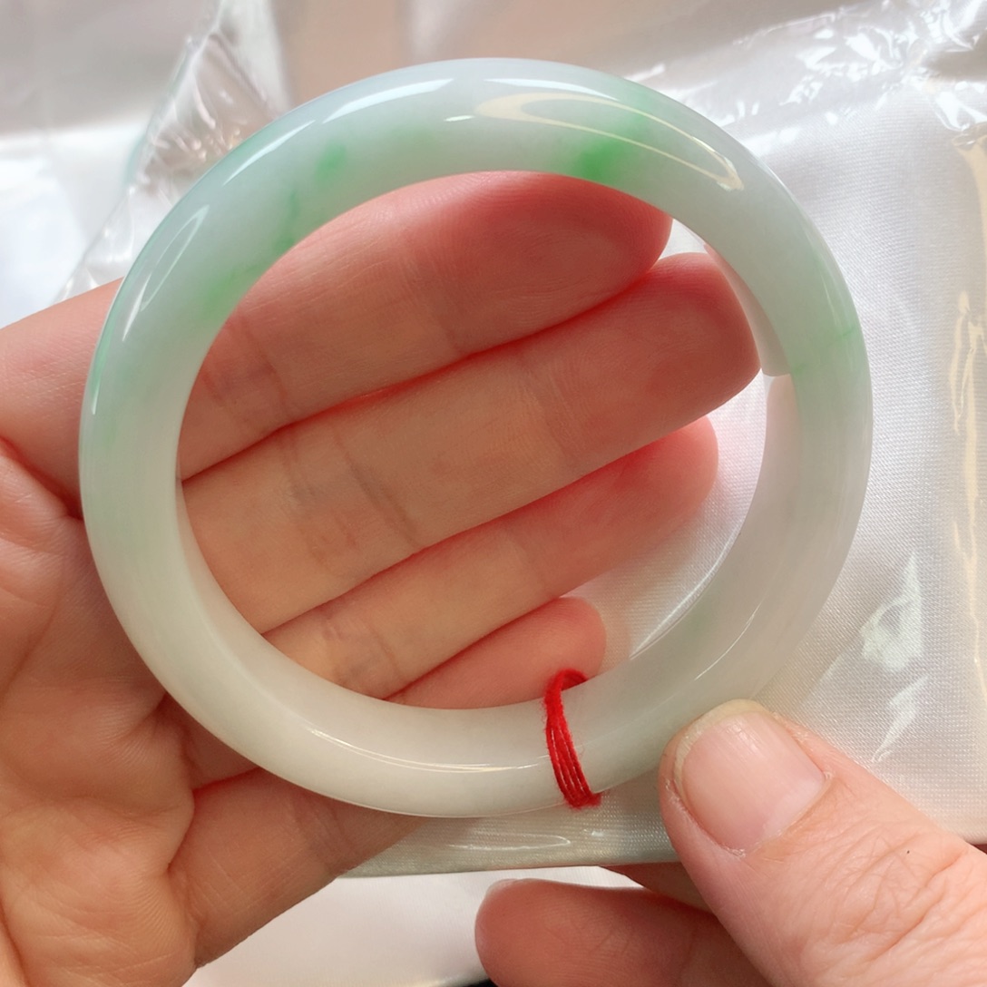 翡翠手镯未镶嵌56正