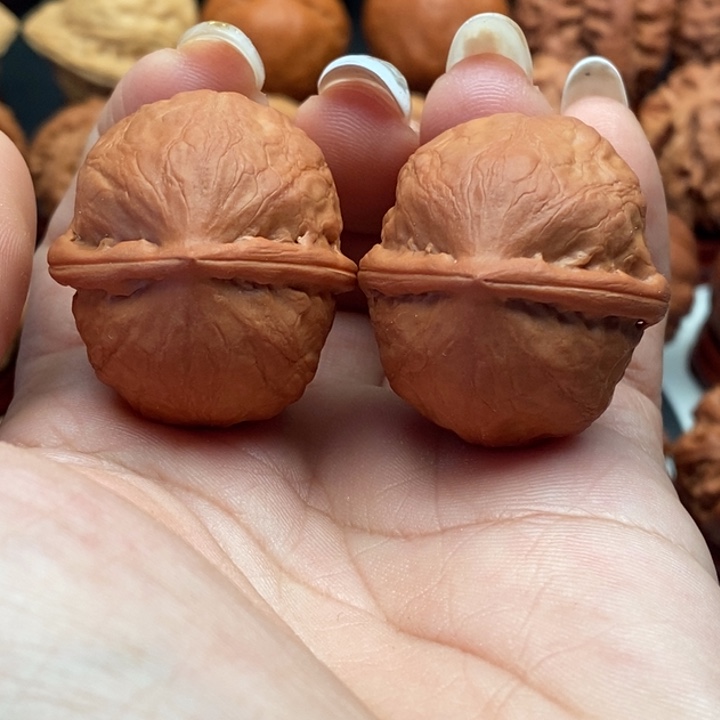 核桃精品文玩核桃手捻河豚