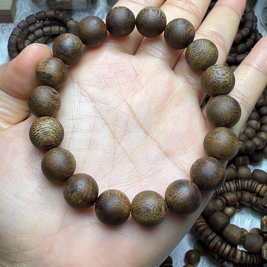 沉香手串卡12保15克高货乌身圆珠多样性发一