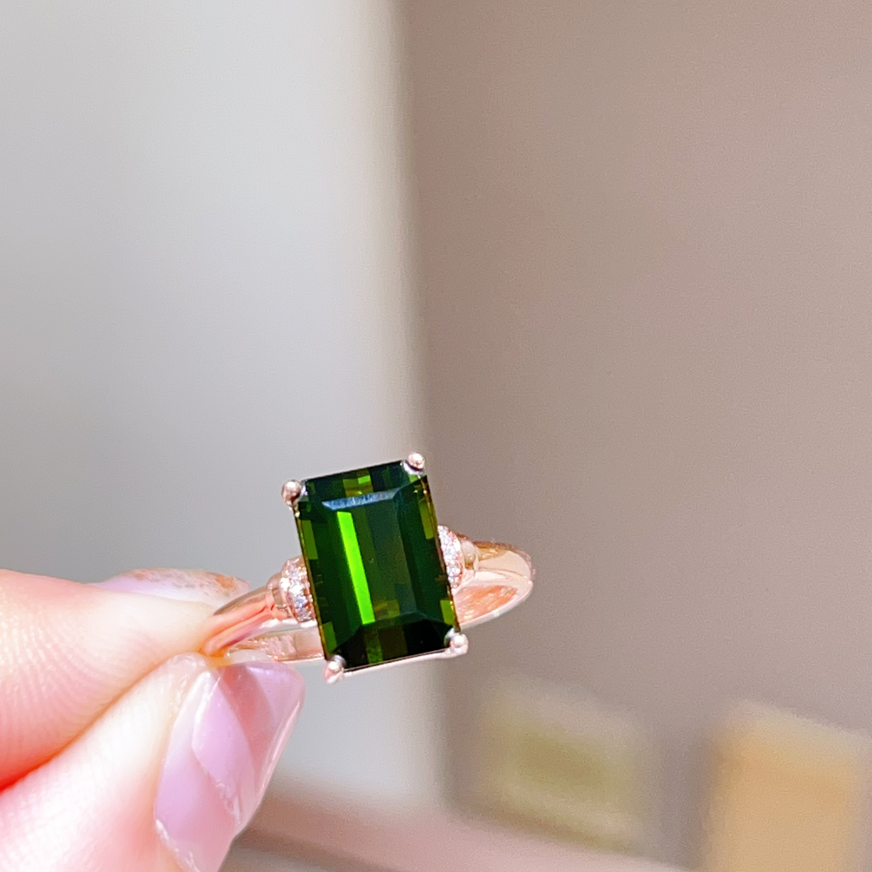 3.49ct 18k玫瑰金镶嵌碧玺戒指 3120