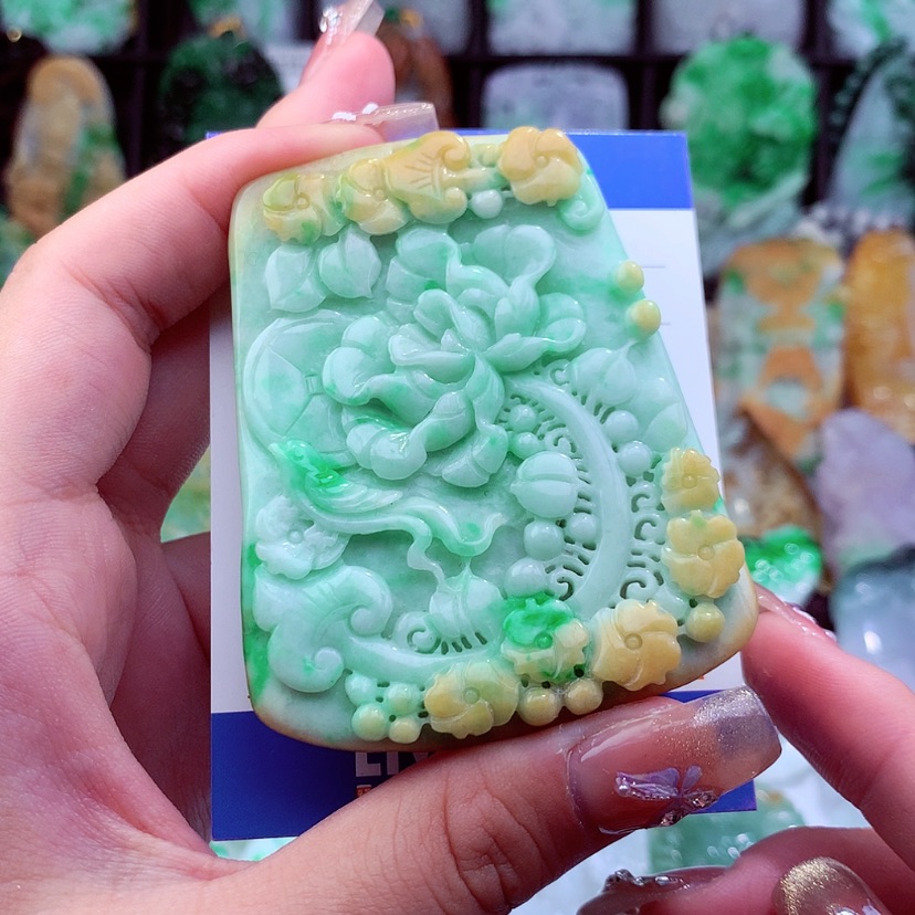【闪购商品】翡翠颈饰未镶嵌挂件