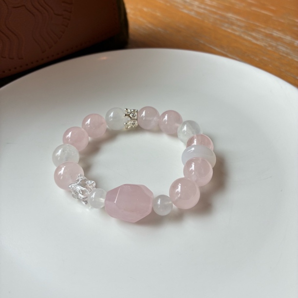 【女王驾到】天然粉水晶蓝月光玉髓跑环手链手串12mm