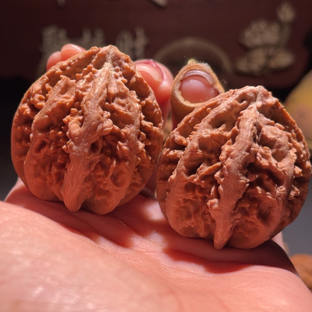 文玩核桃吊坠楸八棱31