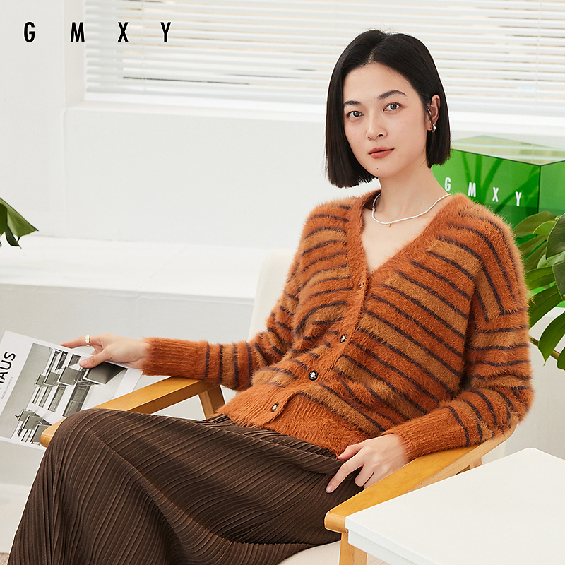 【臻臻专属】古木夕羊复古渐变条纹毛针织衫软糯显瘦上衣GD37003089
