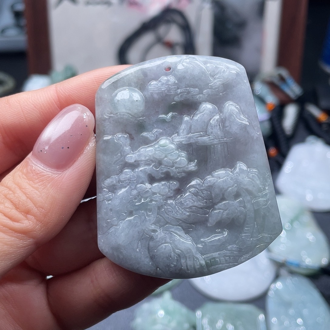 翡翠未镶嵌颈饰翡翠