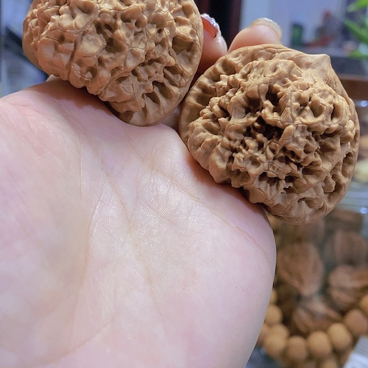 【闪购商品】文玩核桃把件50官帽